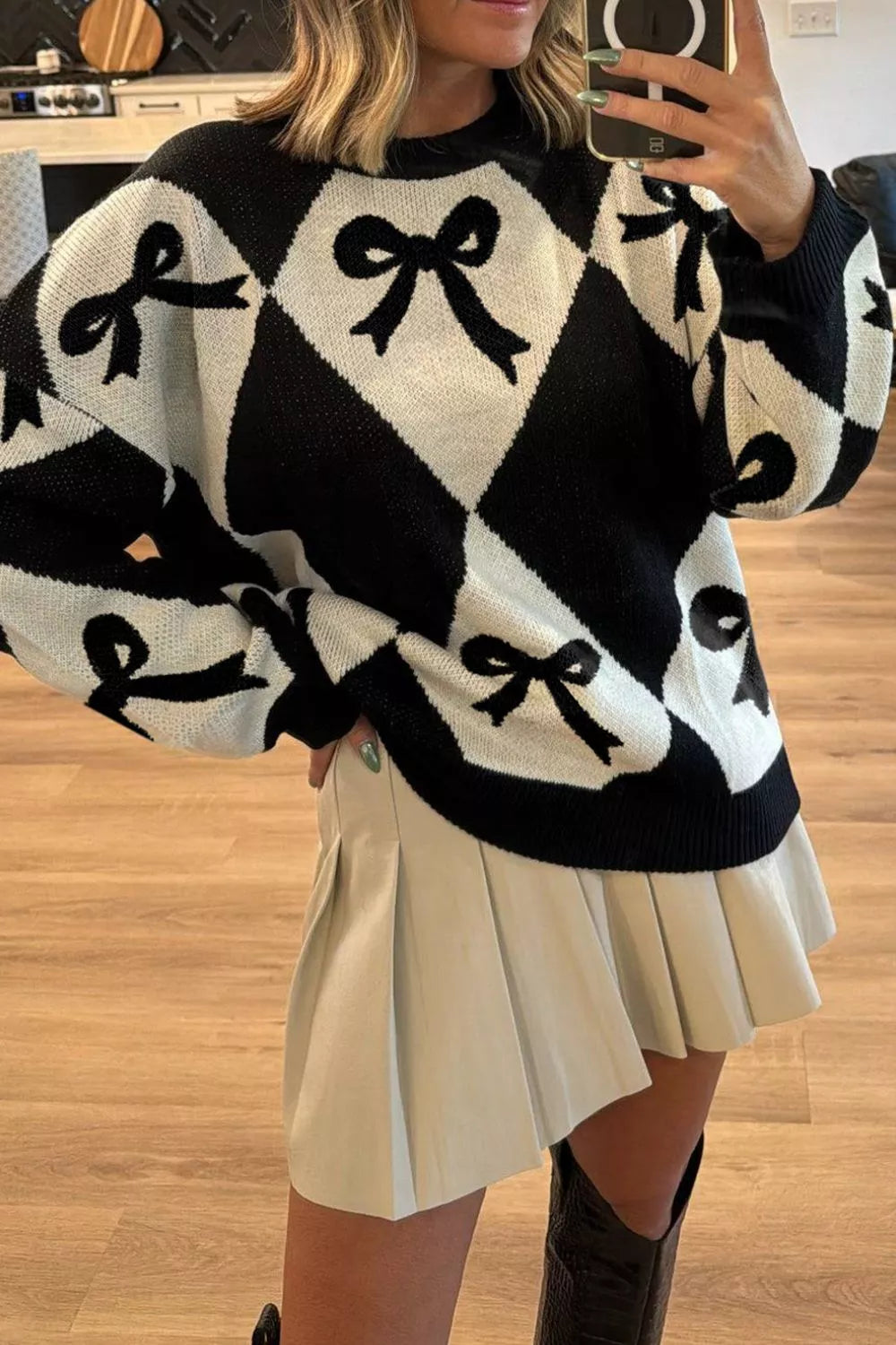Bow Pattern Long Sleeve Contrast Sweater